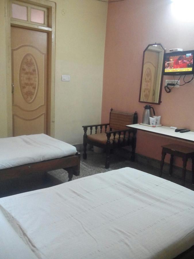 Hotel Shree Pushpak Raigarh Экстерьер фото